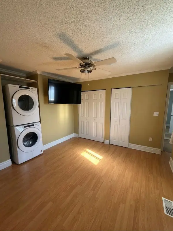 653 Idylwood CT, Oshawa, ON L1K 2G7