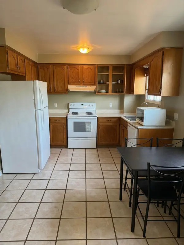 653 Idylwood CT, Oshawa, ON L1K 2G7