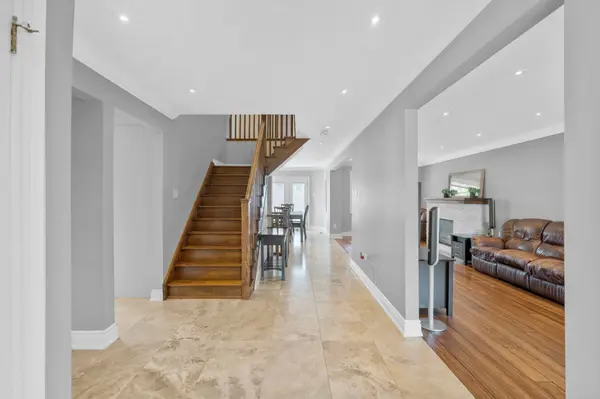 11 Fountainbridge DR, Caledon, ON L7E 1P6