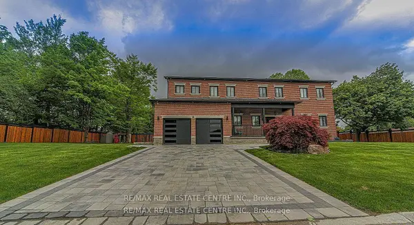 1 Hawthorn CRES, Brampton, ON L6S 1A9