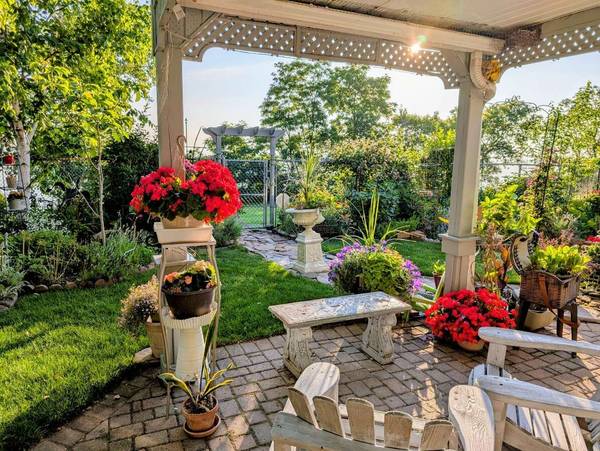 44 Morrison CRES, Grimsby, ON L3M 5K4