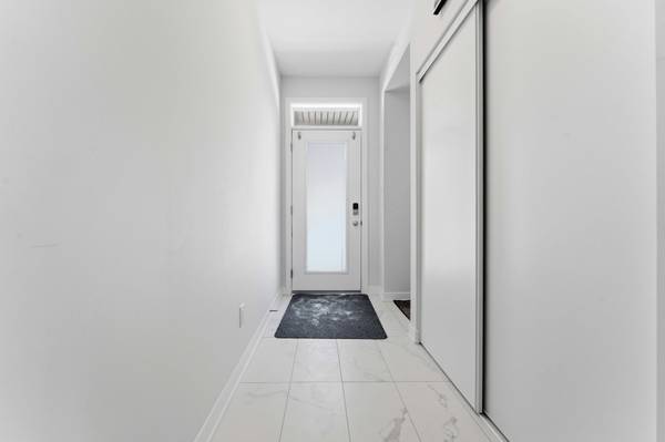 116 Parnian Private, Barrhaven, ON K2J 4H7