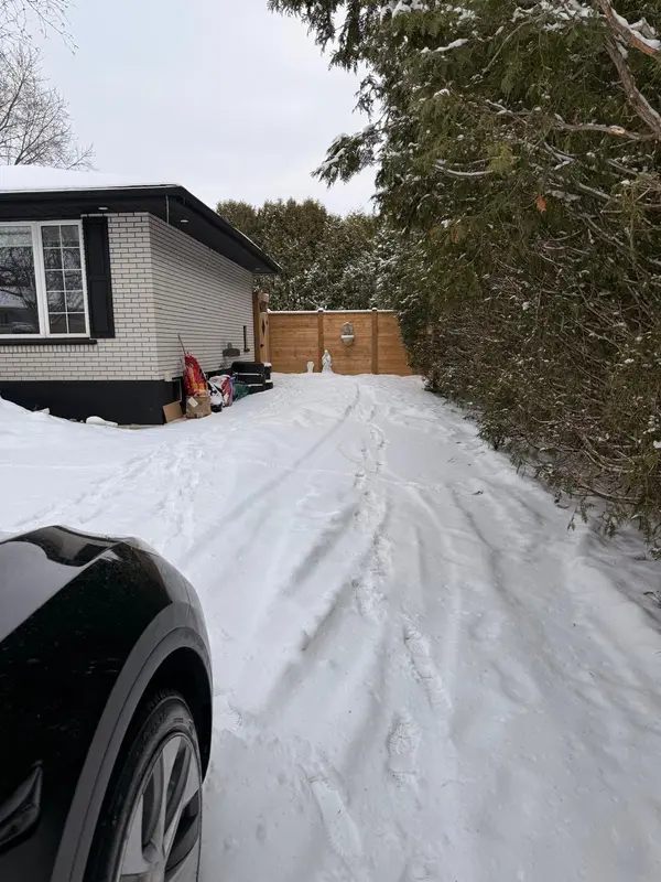 31 Varadi AVE #BASEMENT, Brantford, ON N3R 3N2