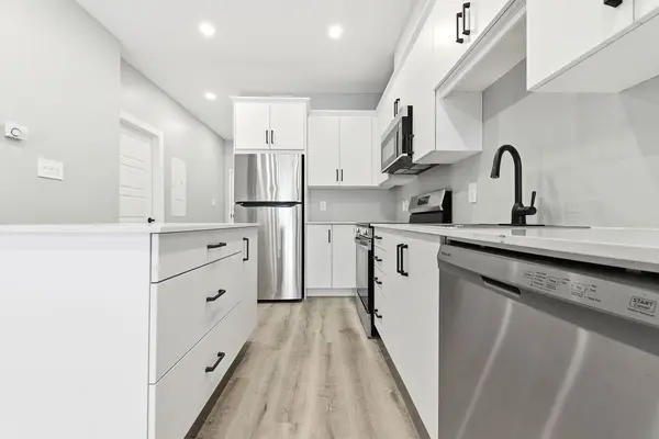 78A QUEEN ST #107, Bonnechere Valley, ON K0J 1T0