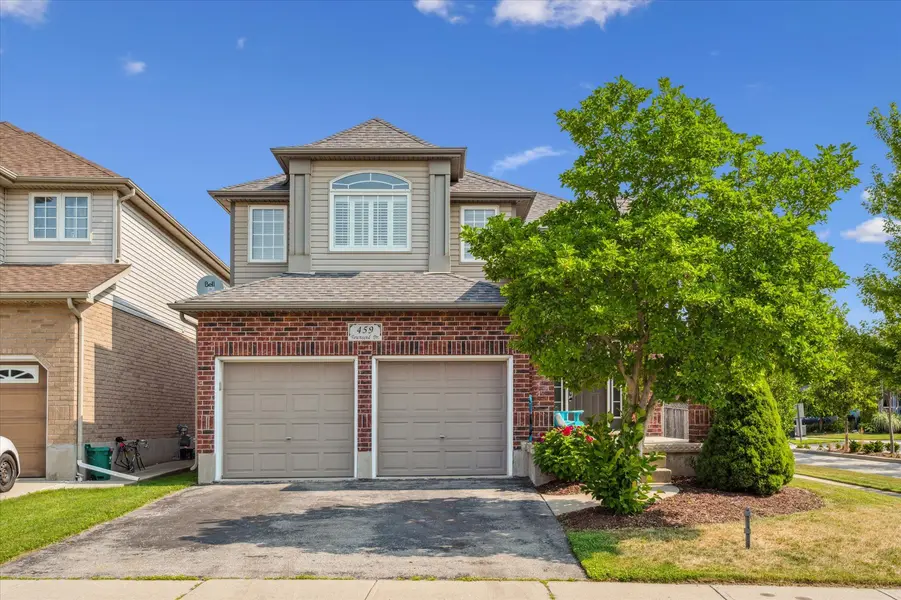 459 Townsend DR, Woolwich, ON N0B 1M0