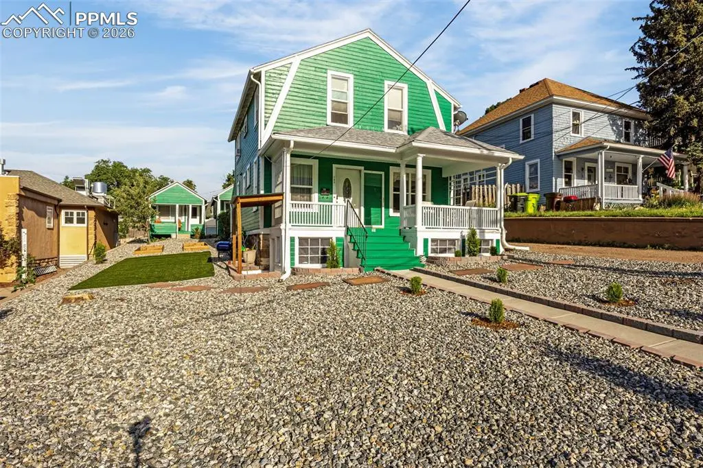 105 Pawnee AVE, Manitou Springs, CO 80829