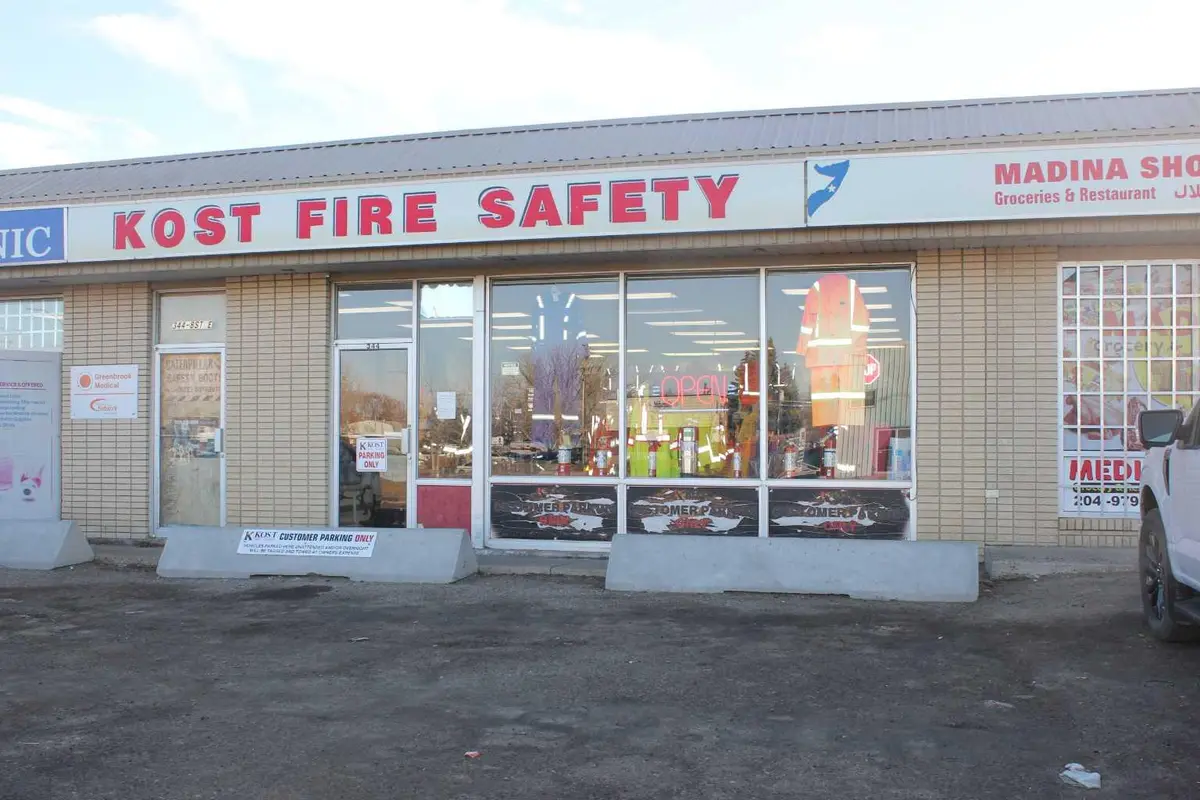 344 8 ST E, Brooks, AB T1R 0R6