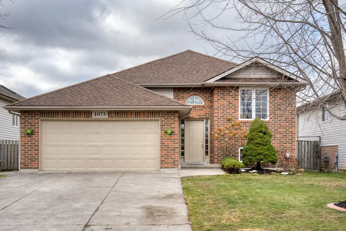 1075 BANWELL RD, Windsor, ON N8P 1J3