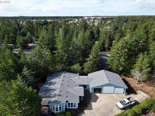 614 38TH PL, Florence, OR 97439