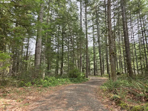 16817 NONPAREIL RD, Sutherlin, OR 97479