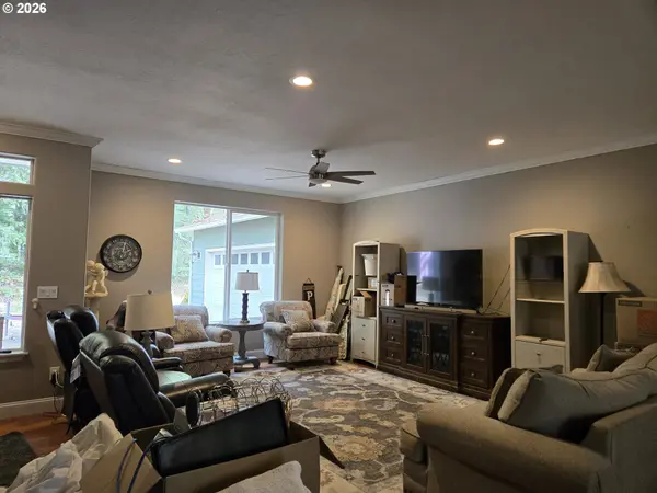 16817 NONPAREIL RD, Sutherlin, OR 97479