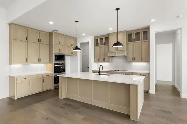 335 Waterview Drive, Gunter, TX 75058