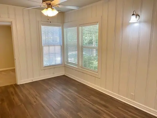 2538 Wayside Avenue, Fort Worth, TX 76110