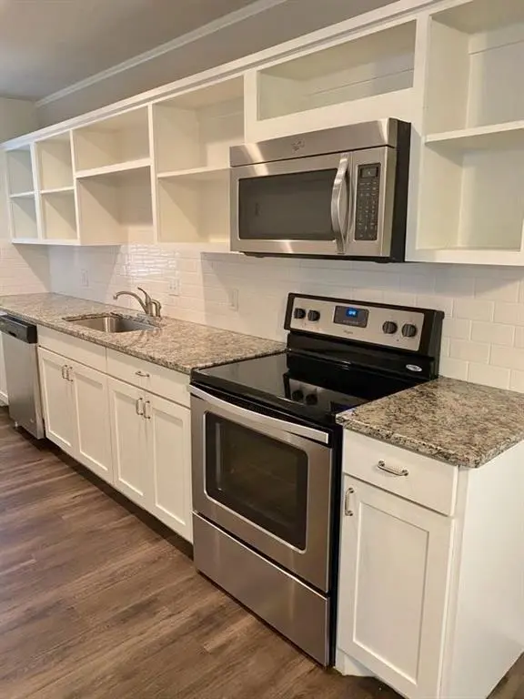 2538 Wayside Avenue, Fort Worth, TX 76110