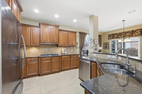 494 Burnswick Isles Way, Frisco, TX 75036