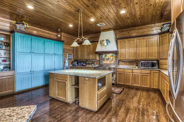 2387 Farm to Market 503, Coleman, TX 76834