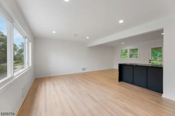 54 Park Ter, Caldwell Boro Twp., NJ 07006