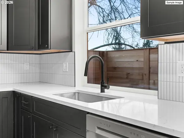 11071 SW 61st AVE #3, Portland, OR 97219