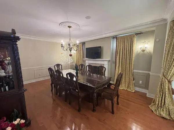 785 Clarence ST, Vaughan, ON L4L 8V2