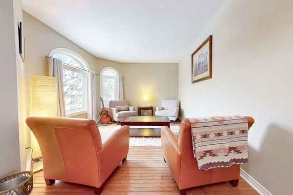 37 Nevada CRES, Vaughan, ON L6A 2V5