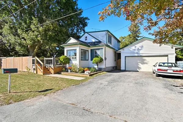 2459 Thompson RD, Niagara Falls, ON L2E 6S4