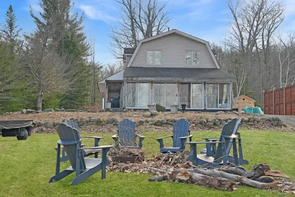 1008 Cherokee TRL, Algonquin Highlands, ON K0M 1J1