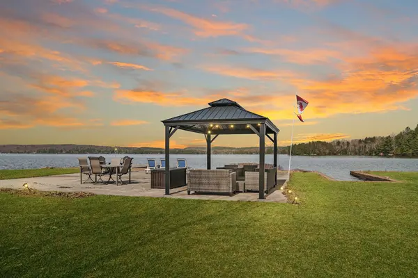 1008 Cherokee TRL, Algonquin Highlands, ON K0M 1J1