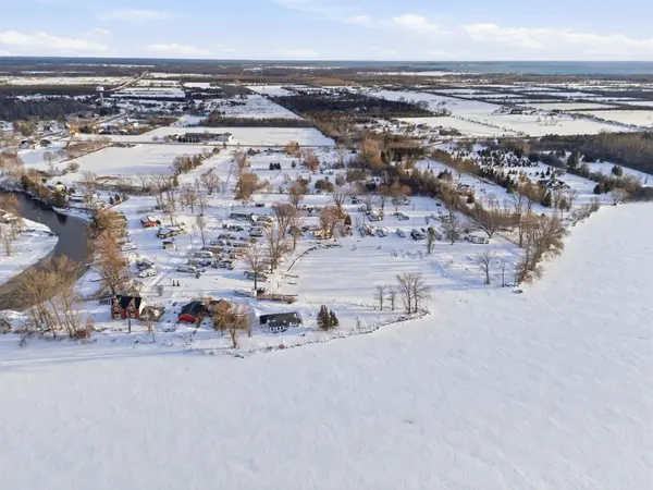 52 Sunset Lagoon DR, Prince Edward County, ON K0K 1T0