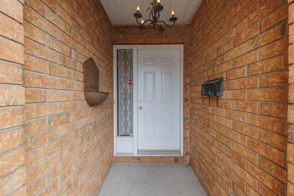 264 Ivan CRES, Cornwall, ON K6H 7G6