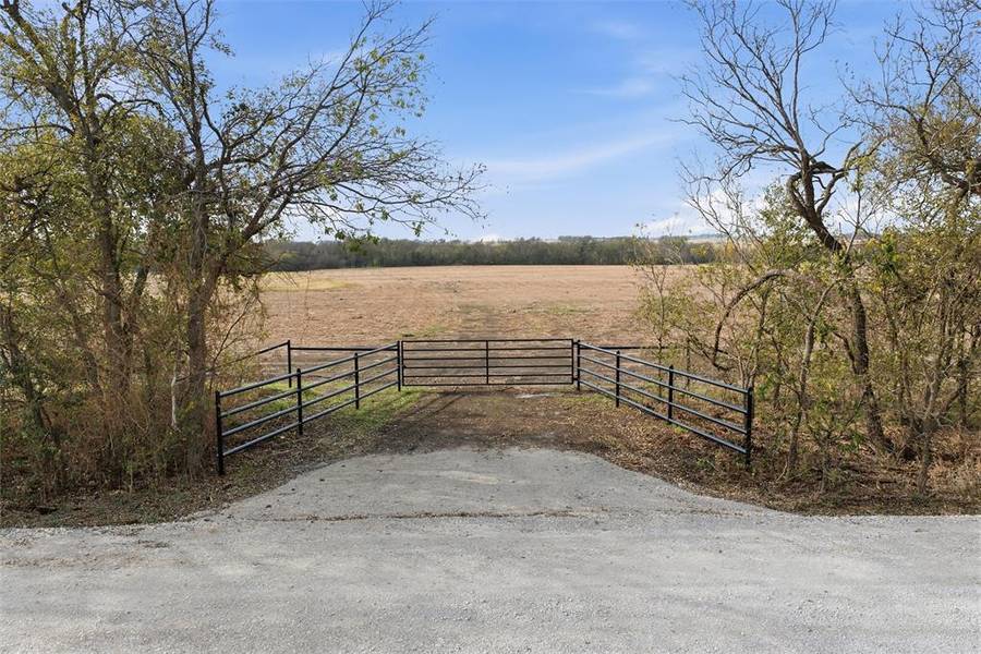 Tract 3, TBD County Road 3204, Abbott, TX 76621