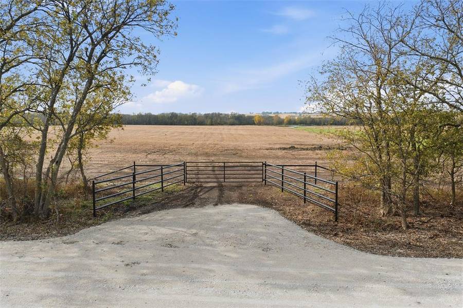 Tract 4, TBD County Road 3204, Abbott, TX 76621