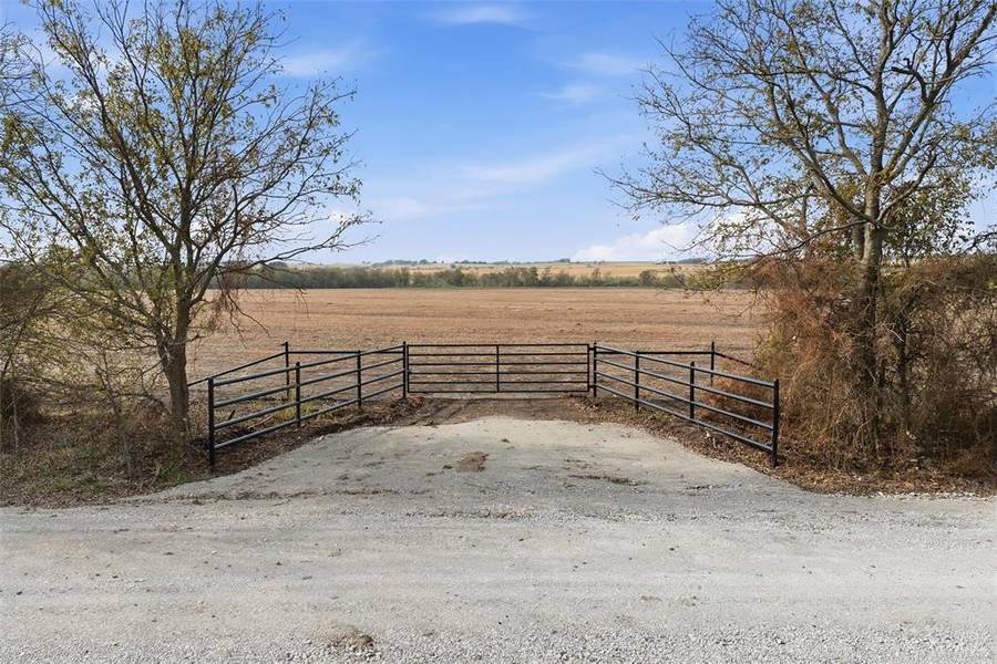 Tract 6, TBD County Road 3204, Abbott, TX 76621