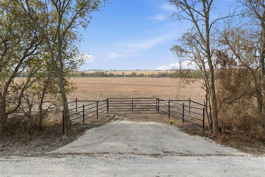 Tract 7, TBD County Road 3204, Abbott, TX 76621