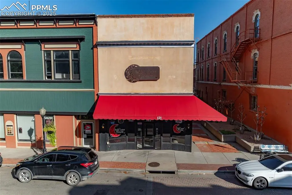 121 W Main ST, Trinidad, CO 81082