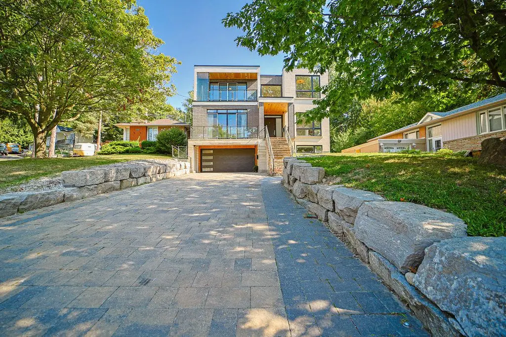 263 East AVE, Toronto E10, ON M1C 2W2