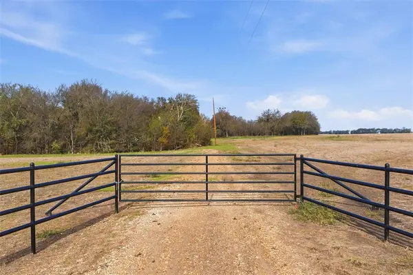 Tract 1, TBD FM 2114, Abbott, TX 76621