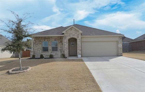 1212 Almond Road, Azle, TX 76020