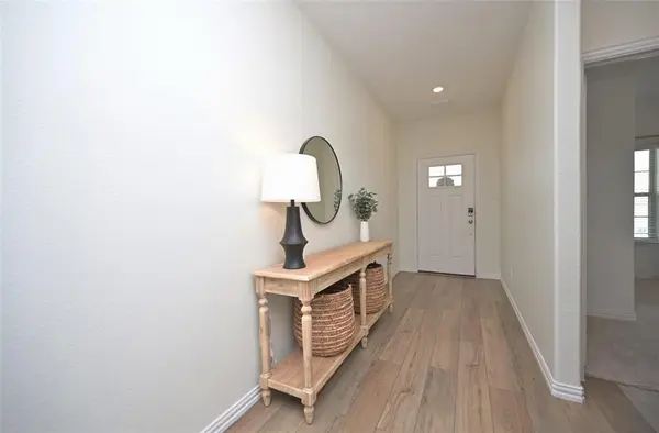 1212 Almond Road, Azle, TX 76020