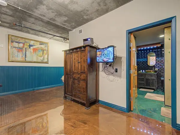 1999 Mckinney Avenue #1204, Dallas, TX 75201