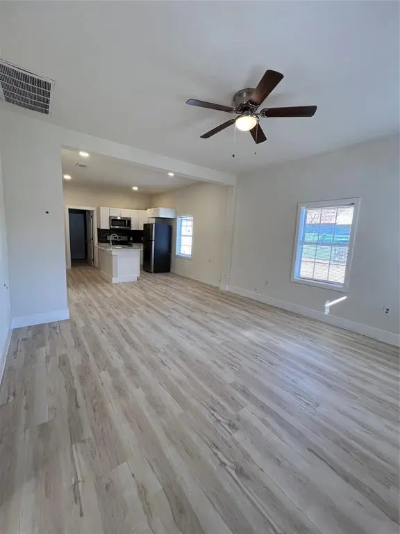 705 E 1st North Street, Kaufman, TX 75142