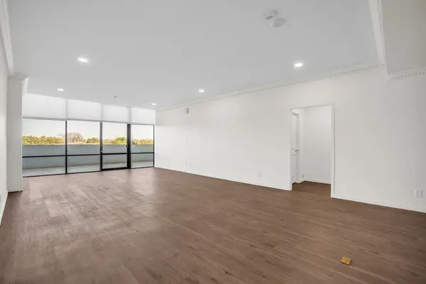6335 W Northwest Highway #411, Dallas, TX 75225