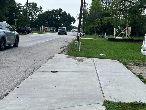 808 N Goliad Street, Rockwall, TX 75087