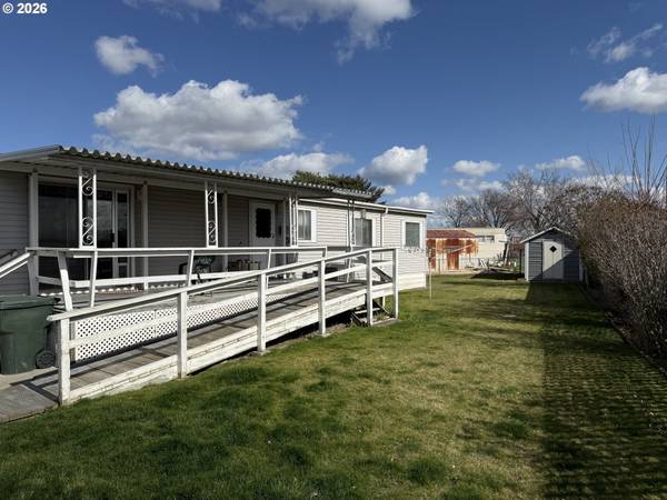 115 ALAMEDA CT, Umatilla, OR 97882