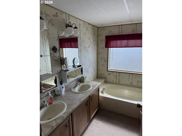 115 ALAMEDA CT, Umatilla, OR 97882