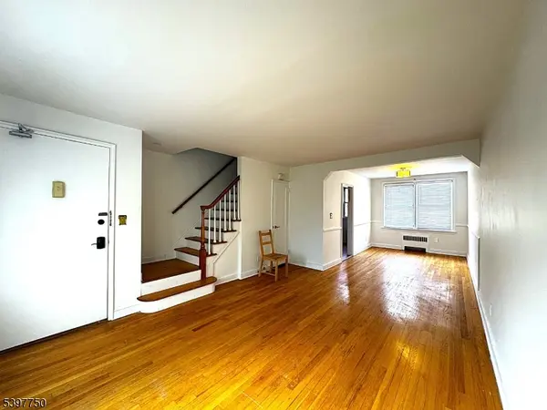 176 Millburn Ave #22, Millburn Twp., NJ 07041