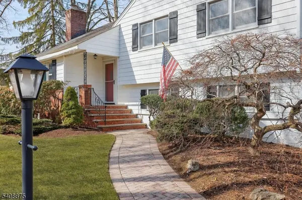 49 Overlook Rd, Morristown Town, NJ 07960