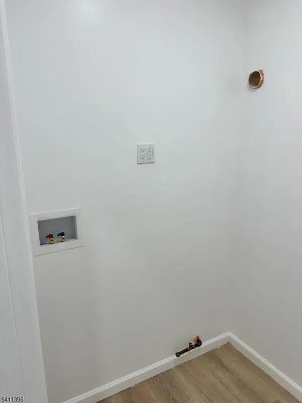 106 Mill St, Paterson City, NJ 07501