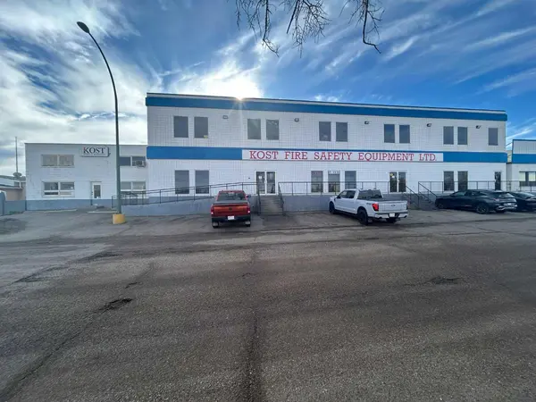 655 14 ST SW, Medicine Hat, AB T1A 4V5