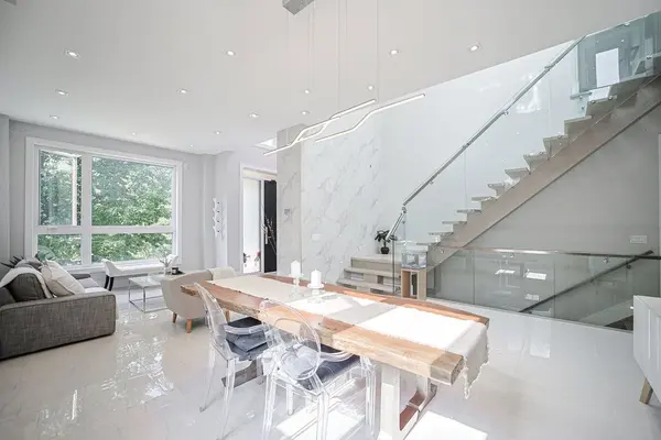 263 East AVE, Toronto E10, ON M1C 2W2