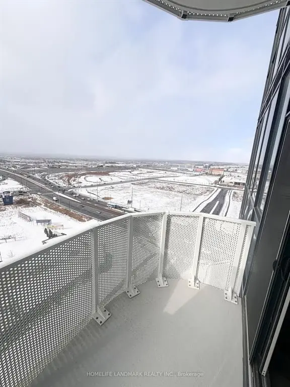 195 Commerce ST #2111, Vaughan, ON L4K 0P9